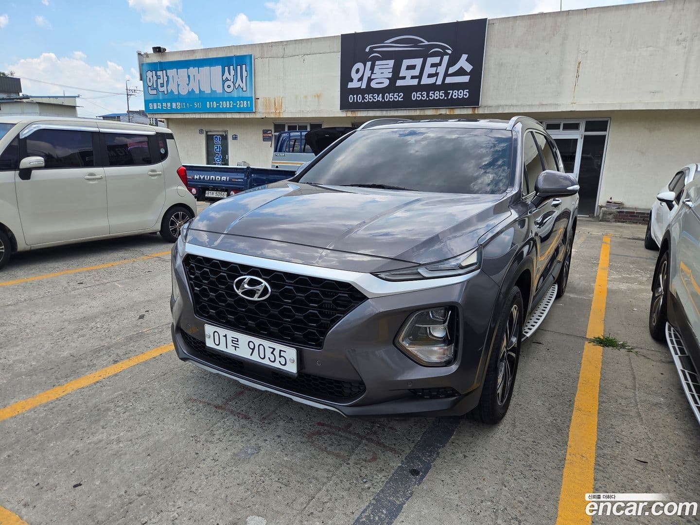 Main__Slider__Photo:Santafe Hyundai 2018.6-0