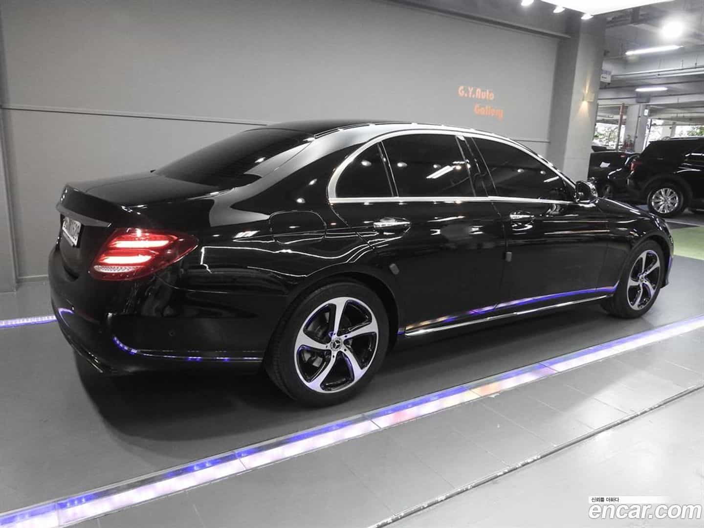 E-Class Mercedes-Benz 2019.11-OUTER-003