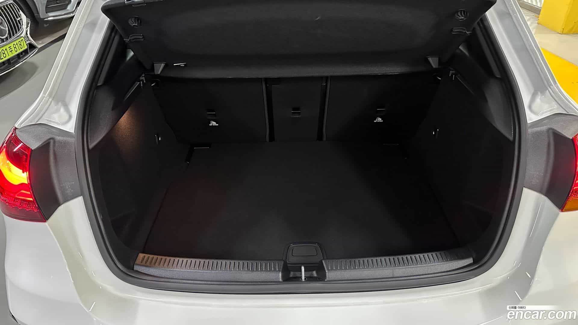 A-Class Mercedes-Benz 2025.8-OPTION-022