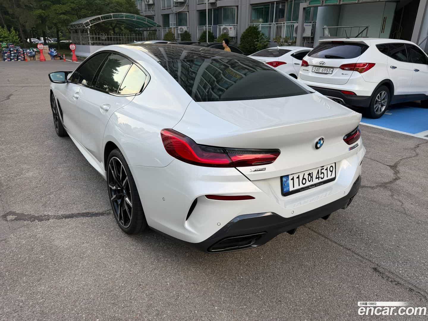 8-Series BMW 2025.0-OUTER-004