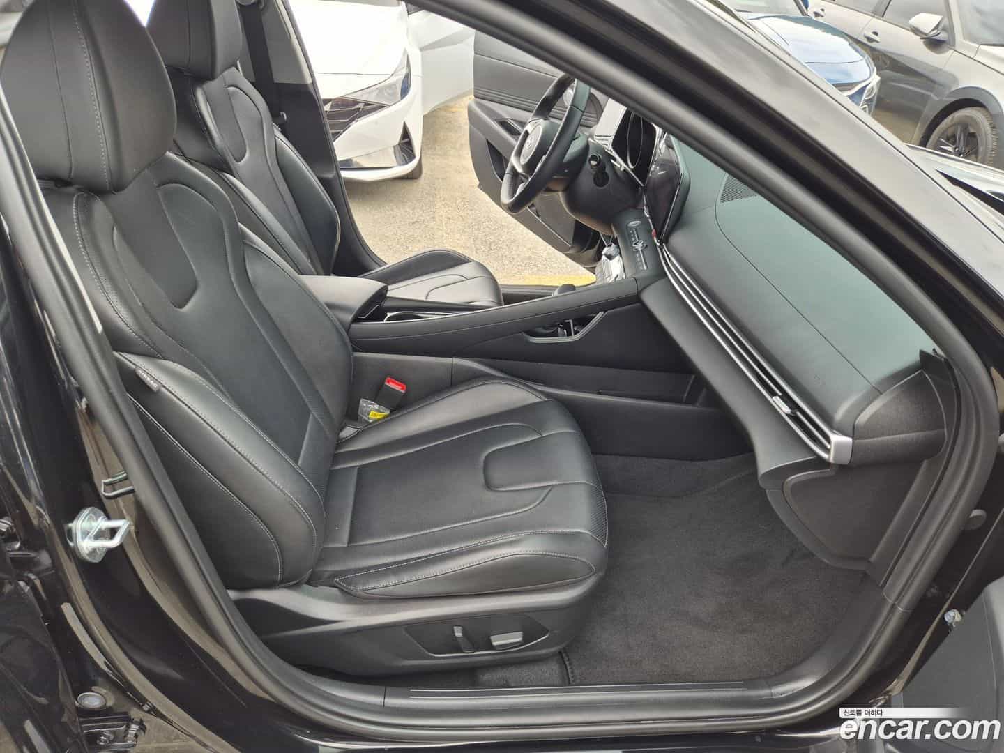 AVANTE Hyundai 2022.3-INNER-010