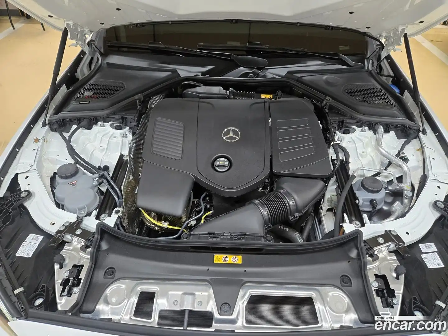 E-Class Mercedes-Benz 2025.1-OUTER-006