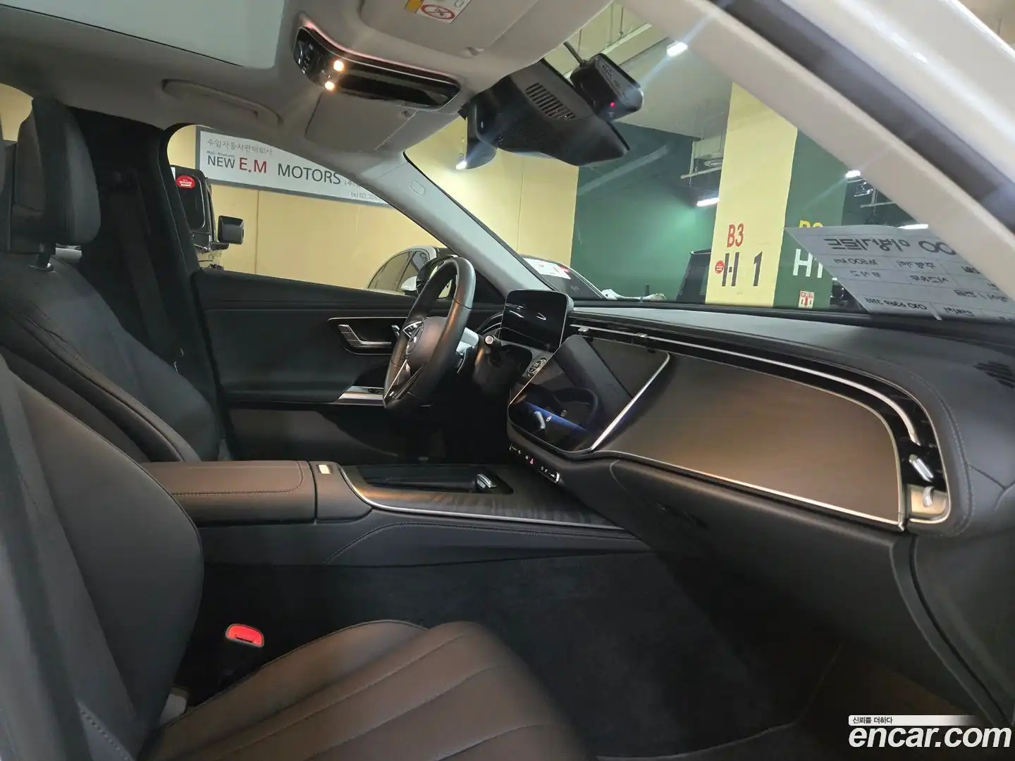 E-Class Mercedes-Benz 2025.1-OPTION-018