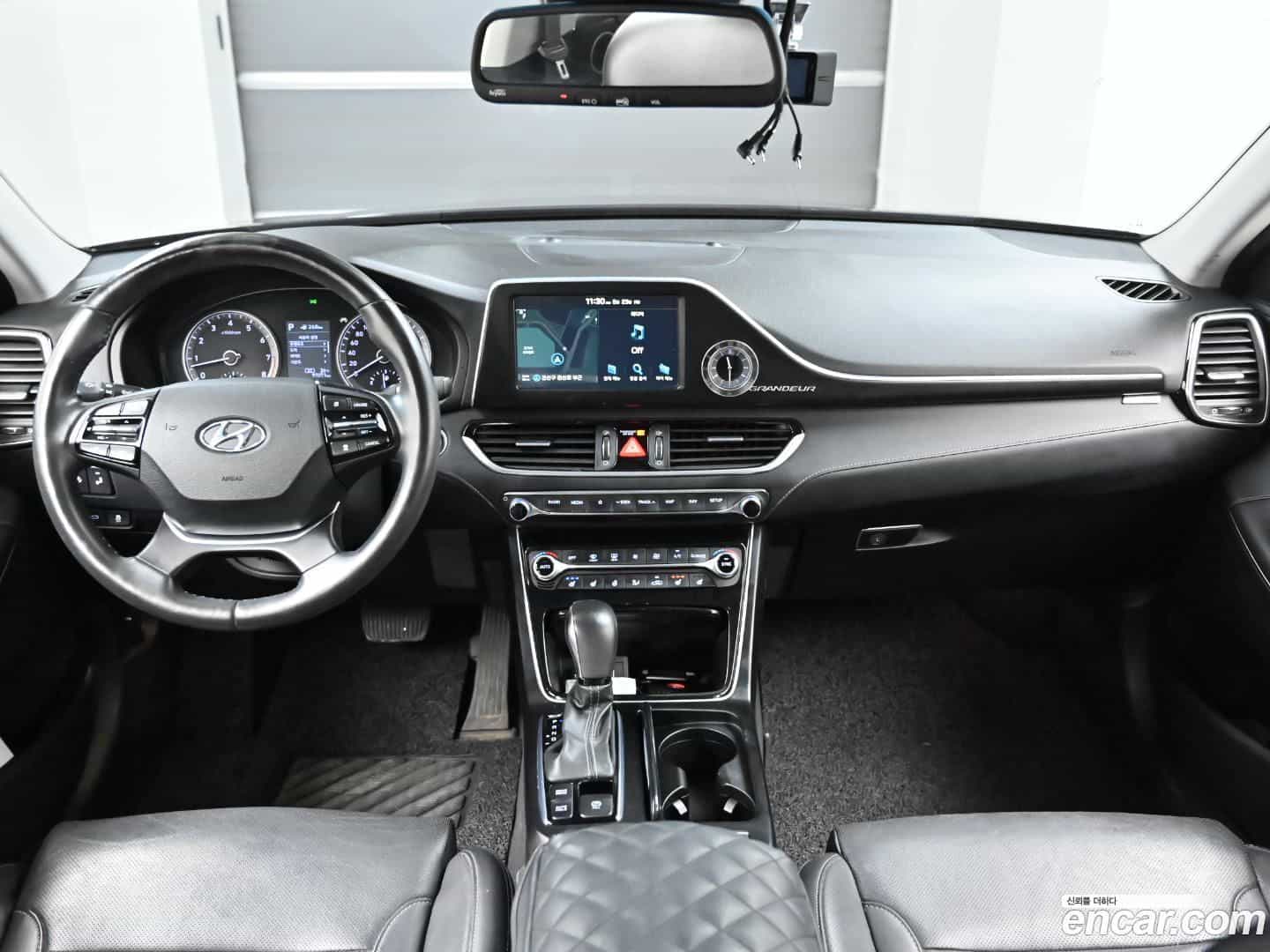 Grandeur Hyundai 2017.2-INNER-007