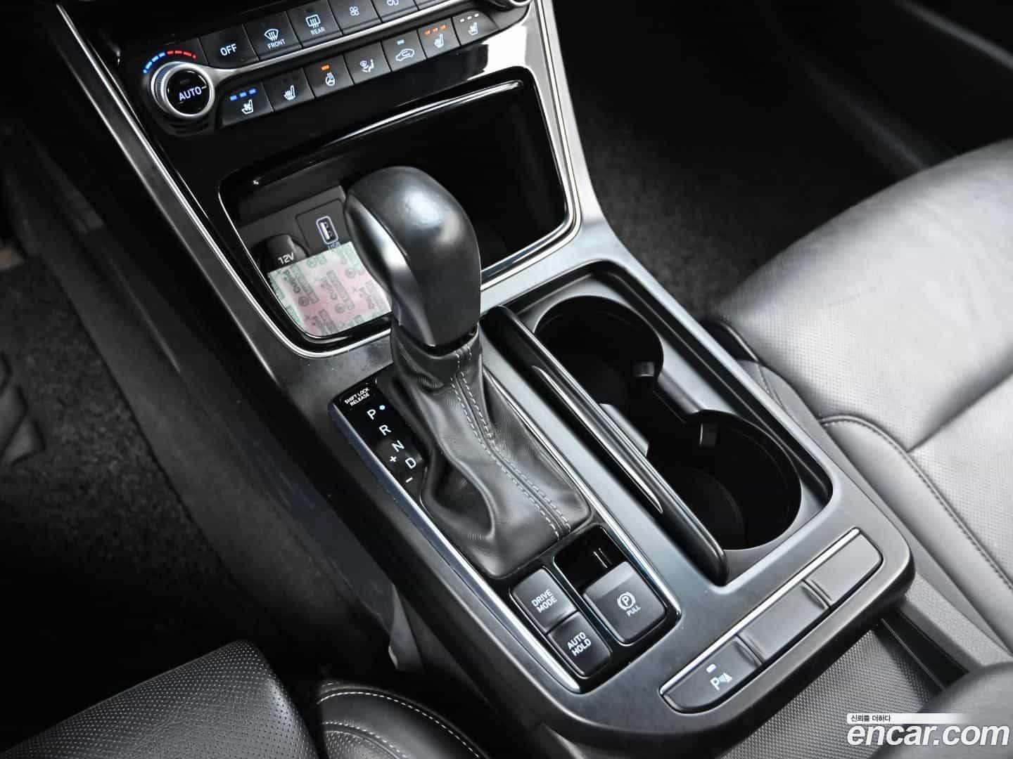 Grandeur Hyundai 2017.2-INNER-009