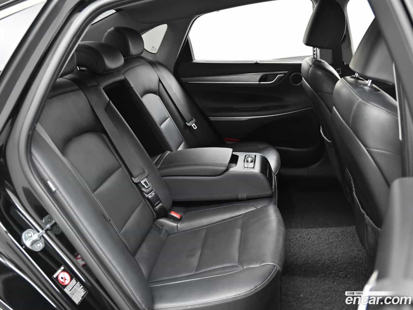 Grandeur Hyundai 2017.2-OPTION-016