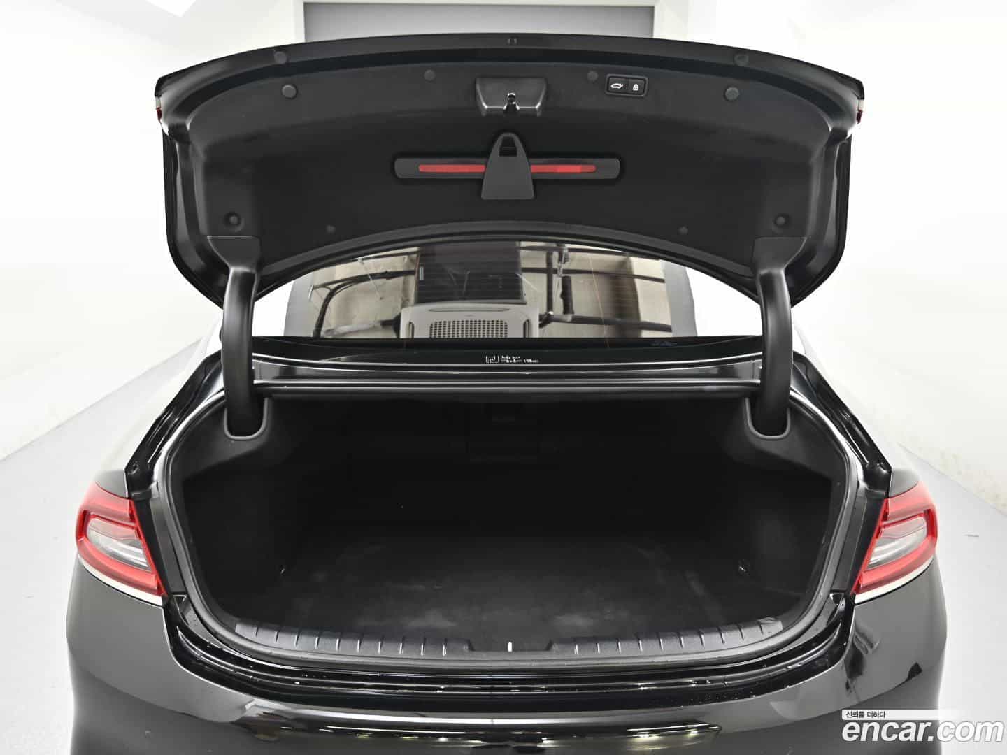 Grandeur Hyundai 2017.2-OPTION-023