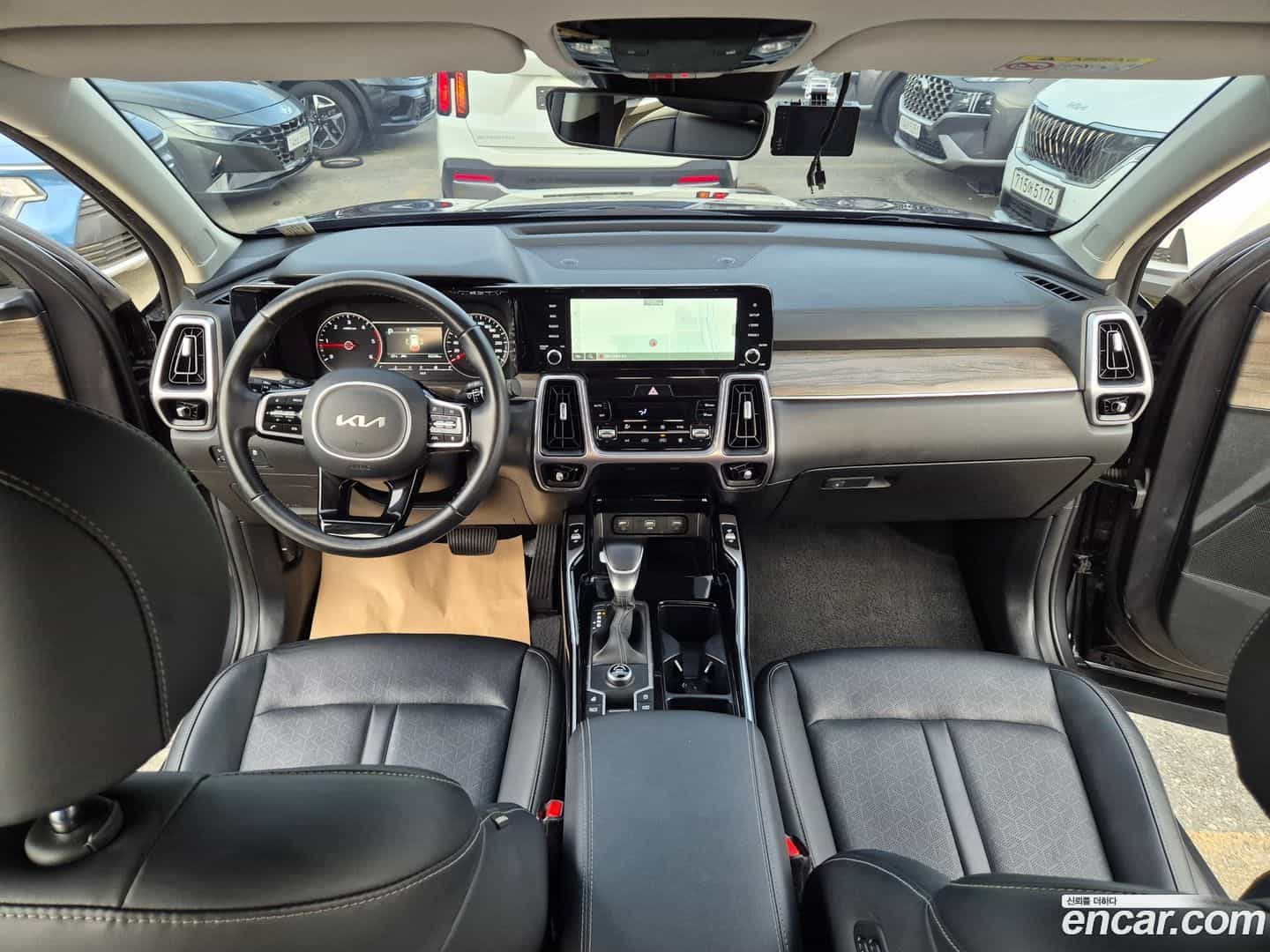 Sorento Kia 2022.2-INNER-010