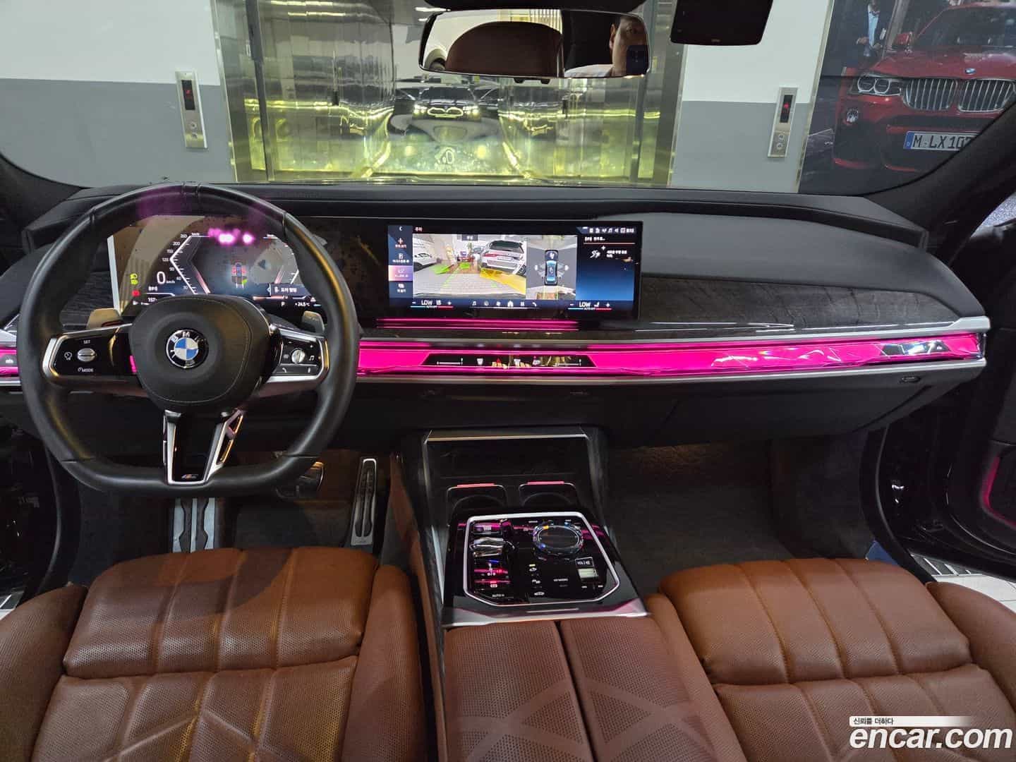 7-Series BMW 2023.10-INNER-009