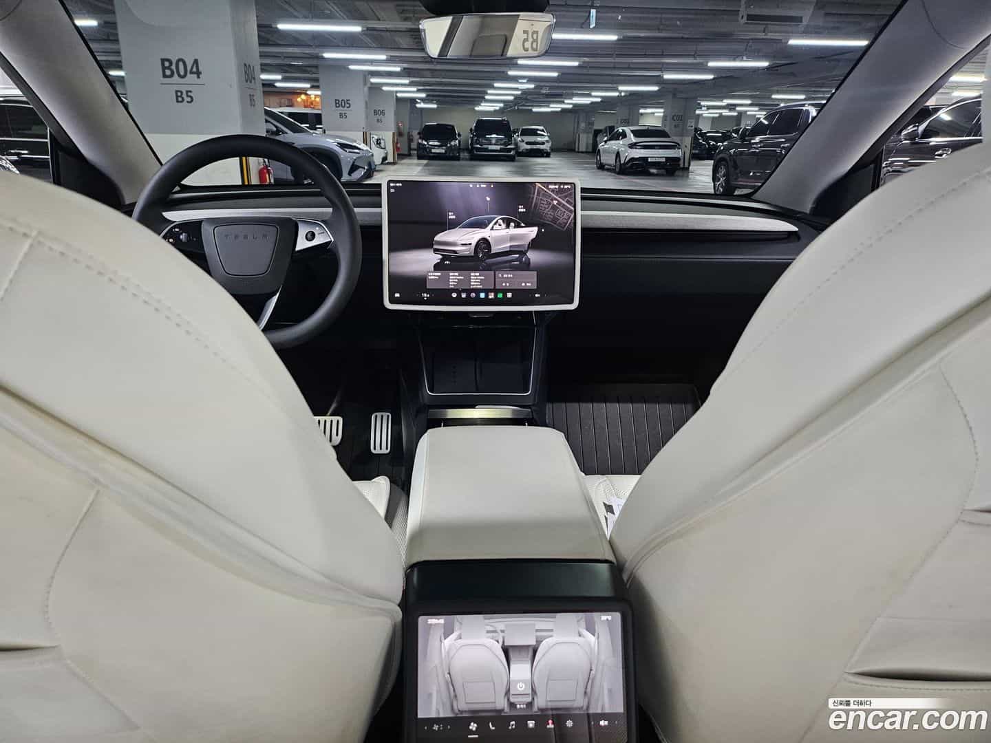 Model Y Tesla 2025.9-INNER-008