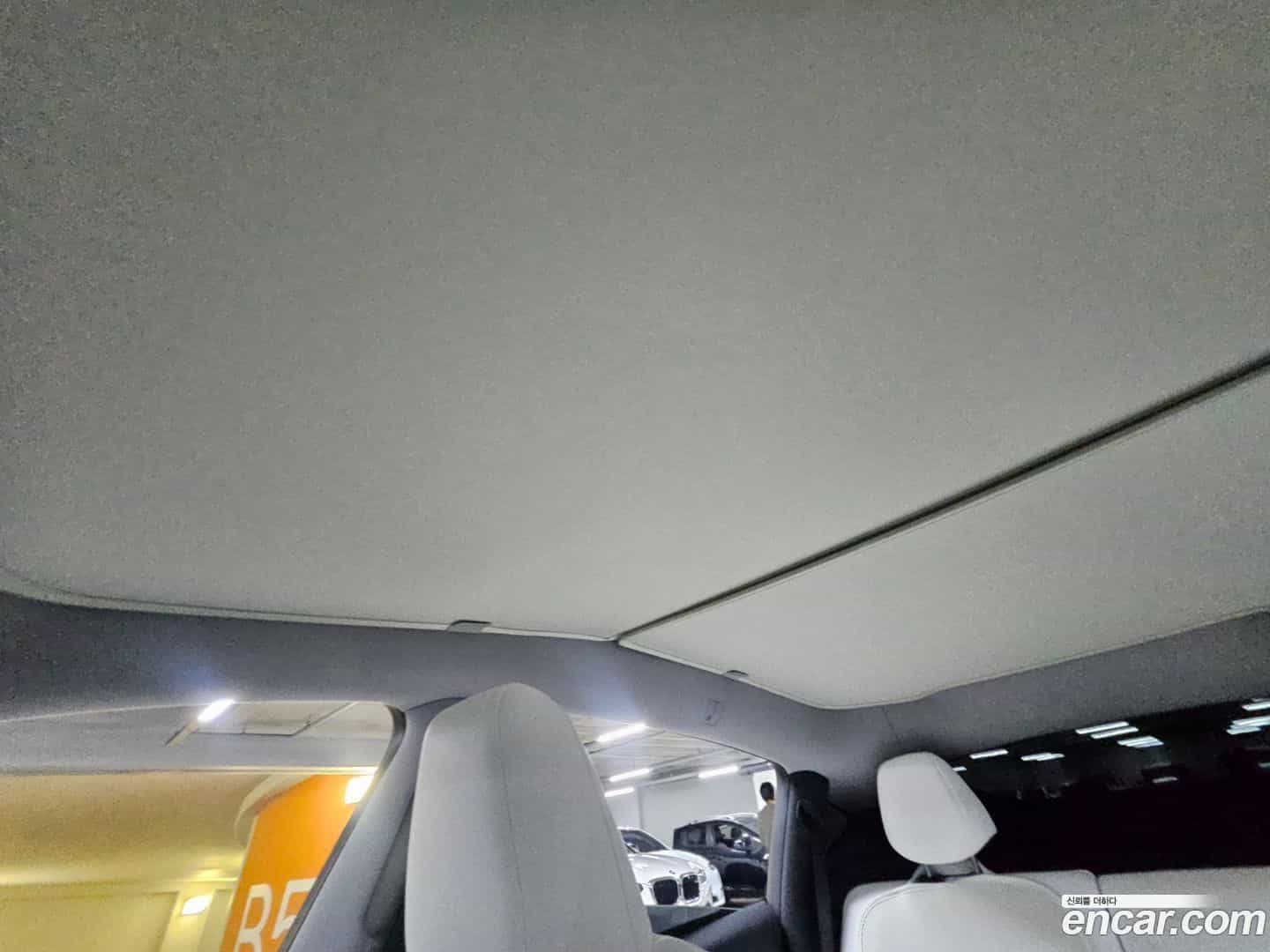 Model Y Tesla 2025.9-OPTION-021