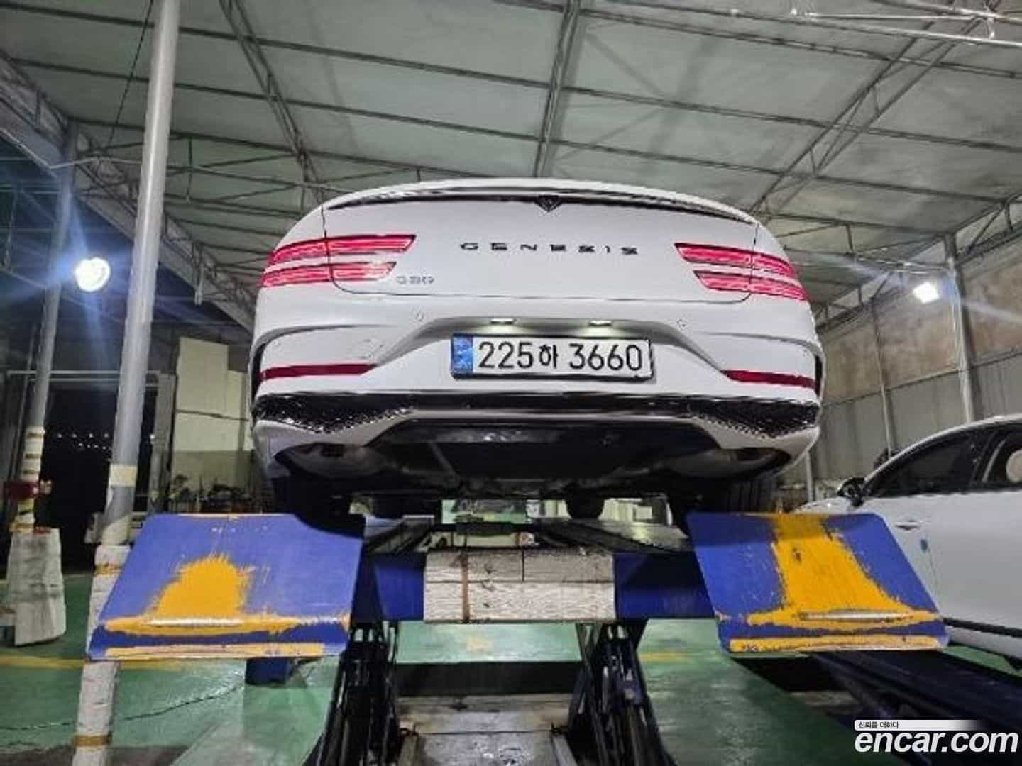 G80 Genesis 2025.3-OUTER-002