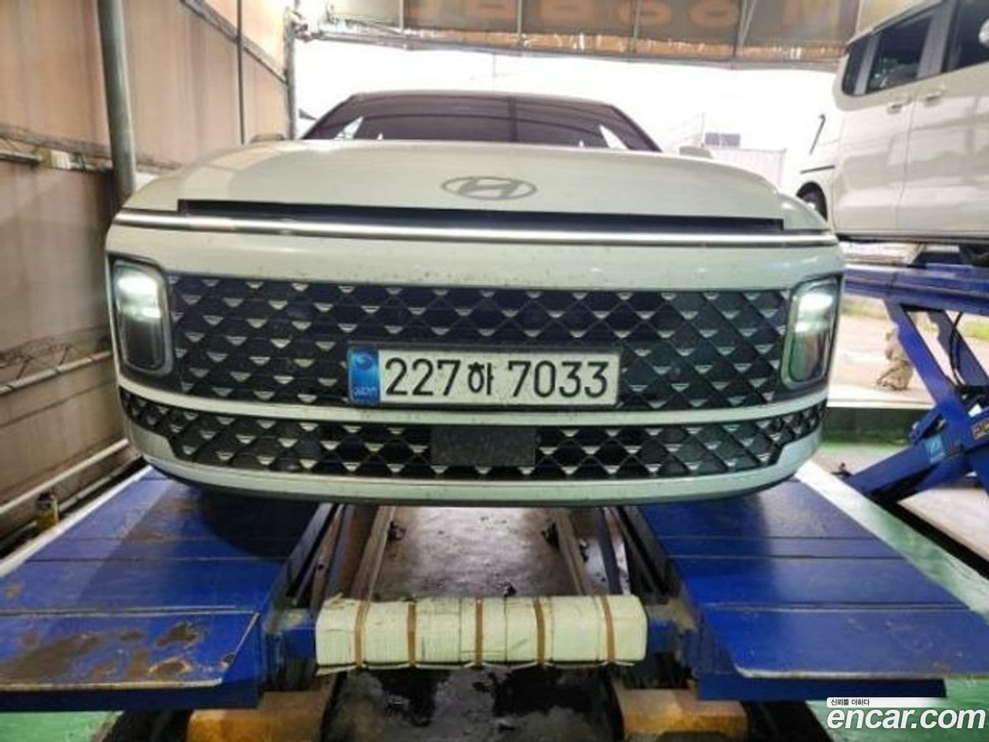 Main__Slider__Photo:Grandeur Hyundai 2025.10-0