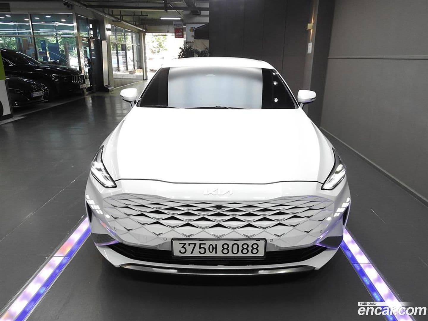 Main__Slider__Photo:K8 Kia 2022.5-0