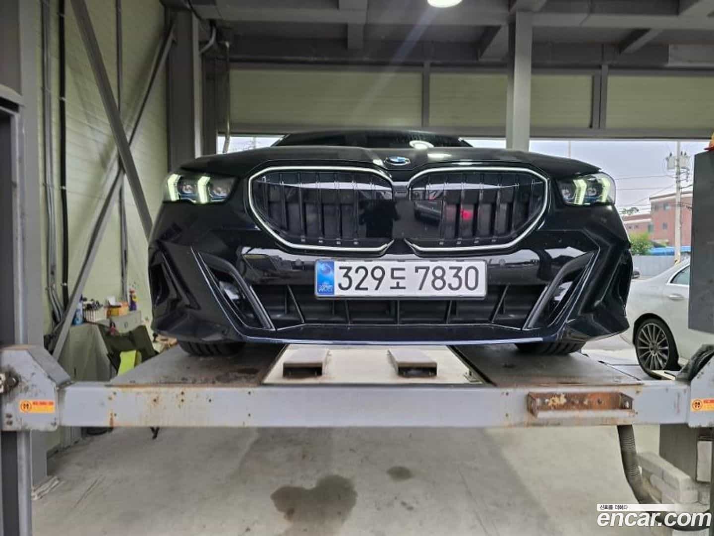 5-Series BMW 2025.10-OUTER-001