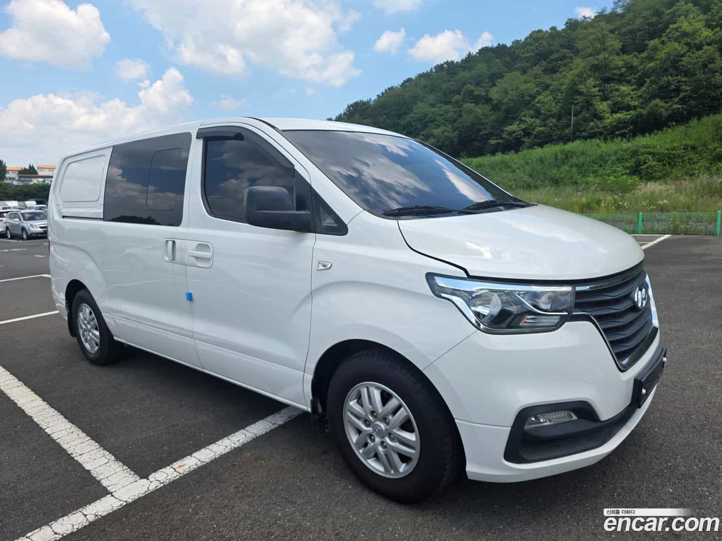 Starex Hyundai 2019.0-OUTER-001