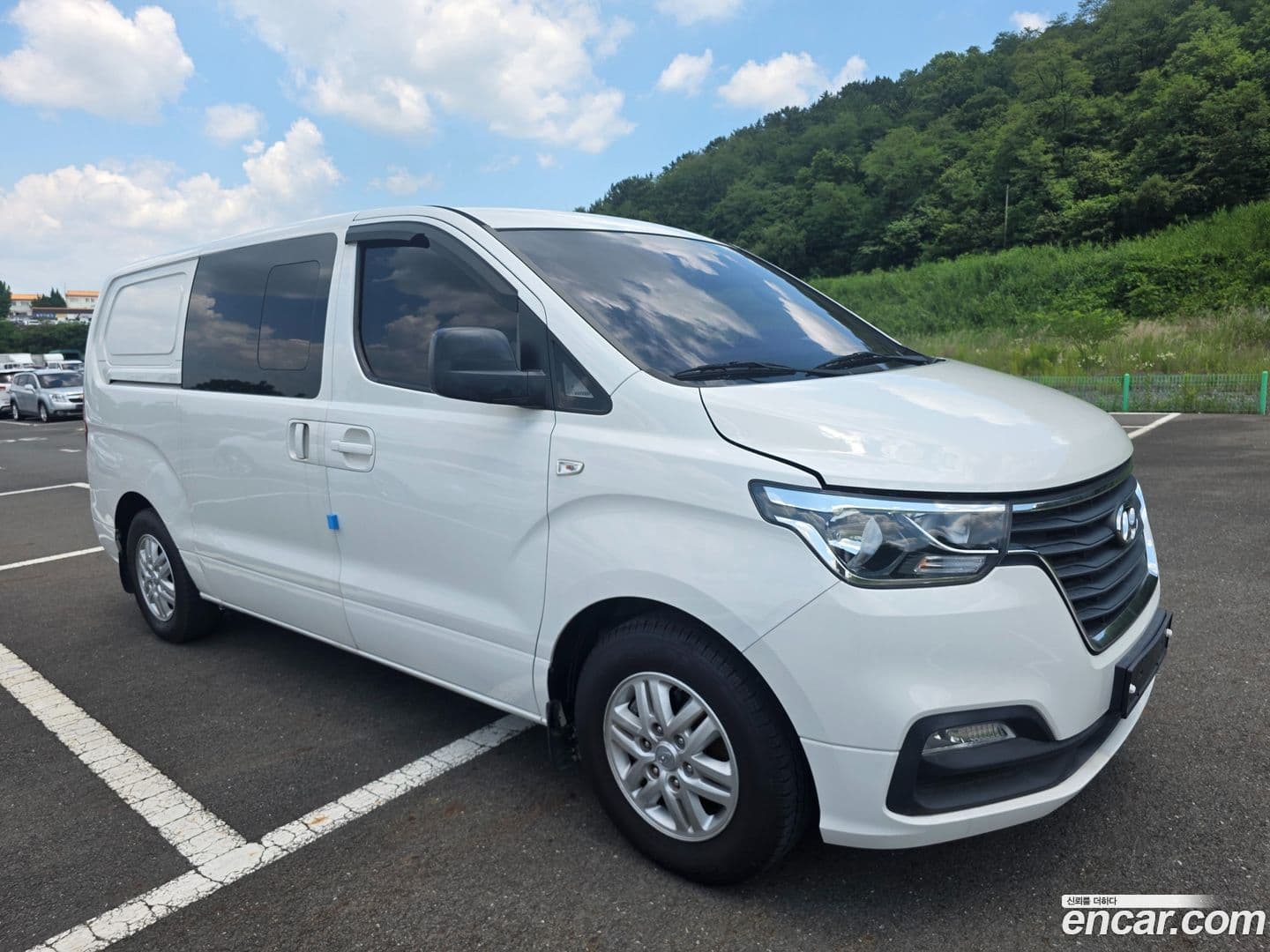 Main__Slider__Photo:Starex Hyundai 2019.0-0