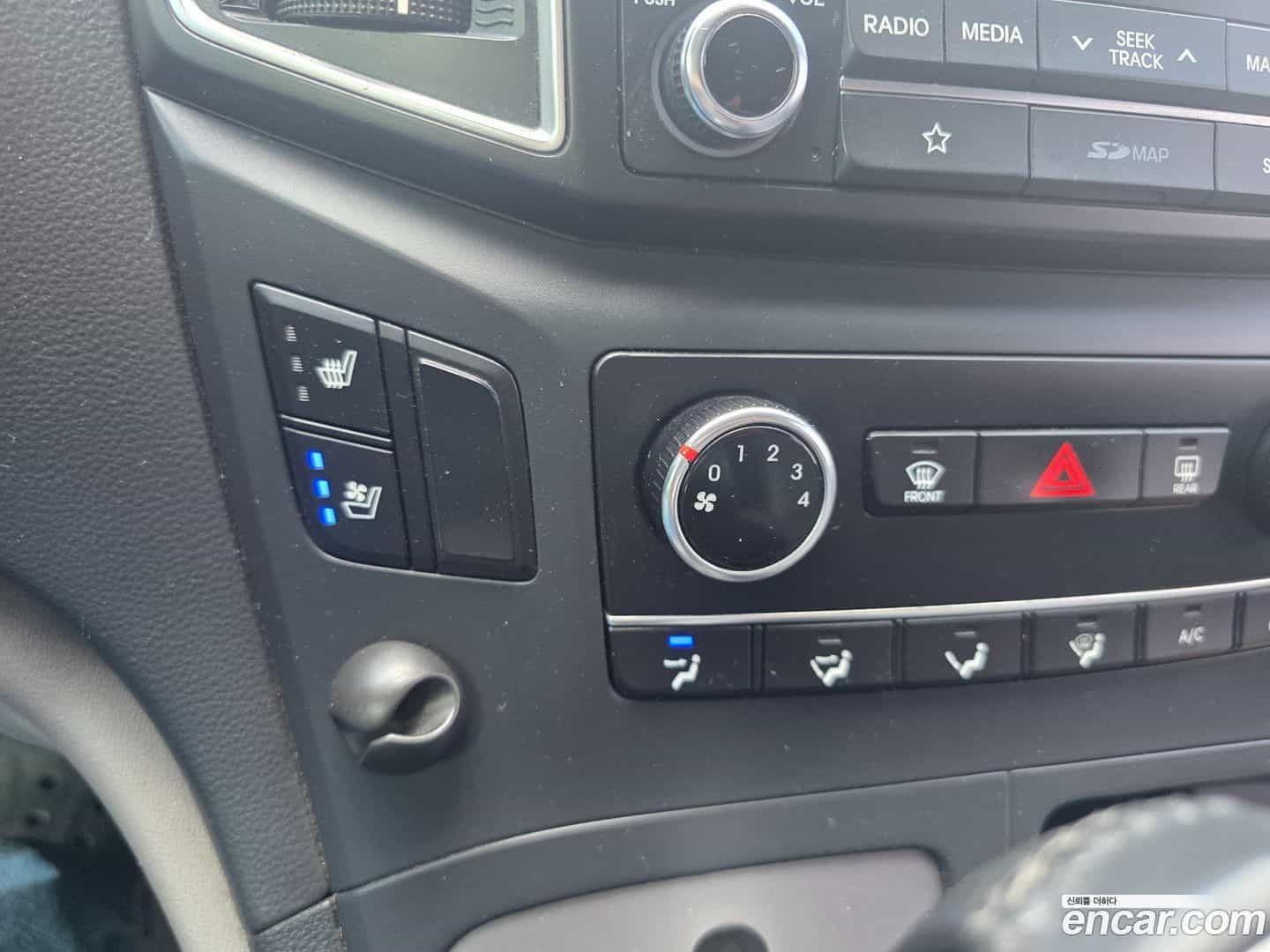 Starex Hyundai 2019.0-OUTER-006