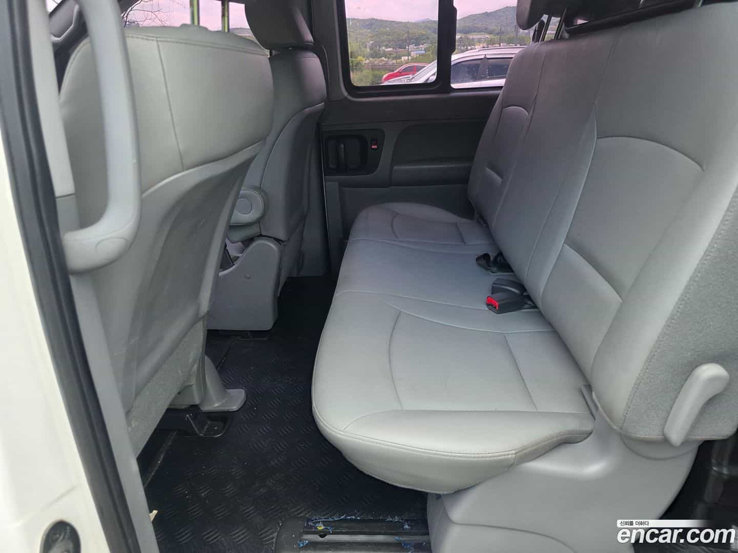 Starex Hyundai 2019.0-OPTION-015
