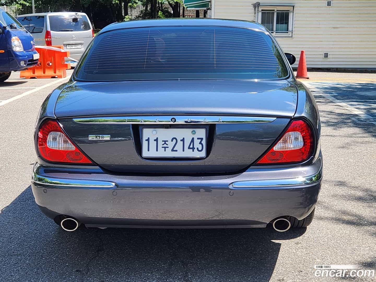 XJ-8 Jaguar 2005.5-OUTER-006