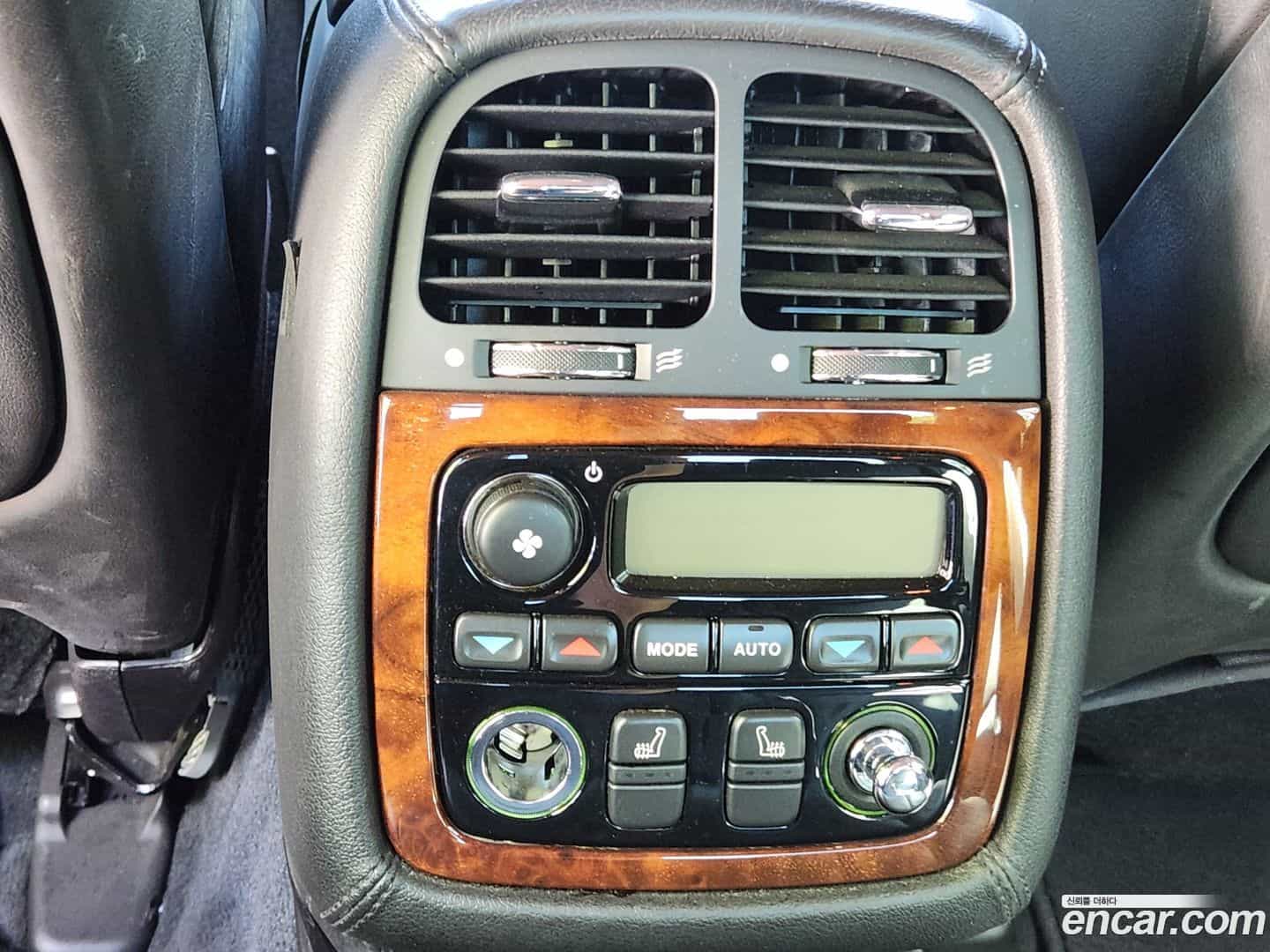XJ-8 Jaguar 2005.5-OPTION-015