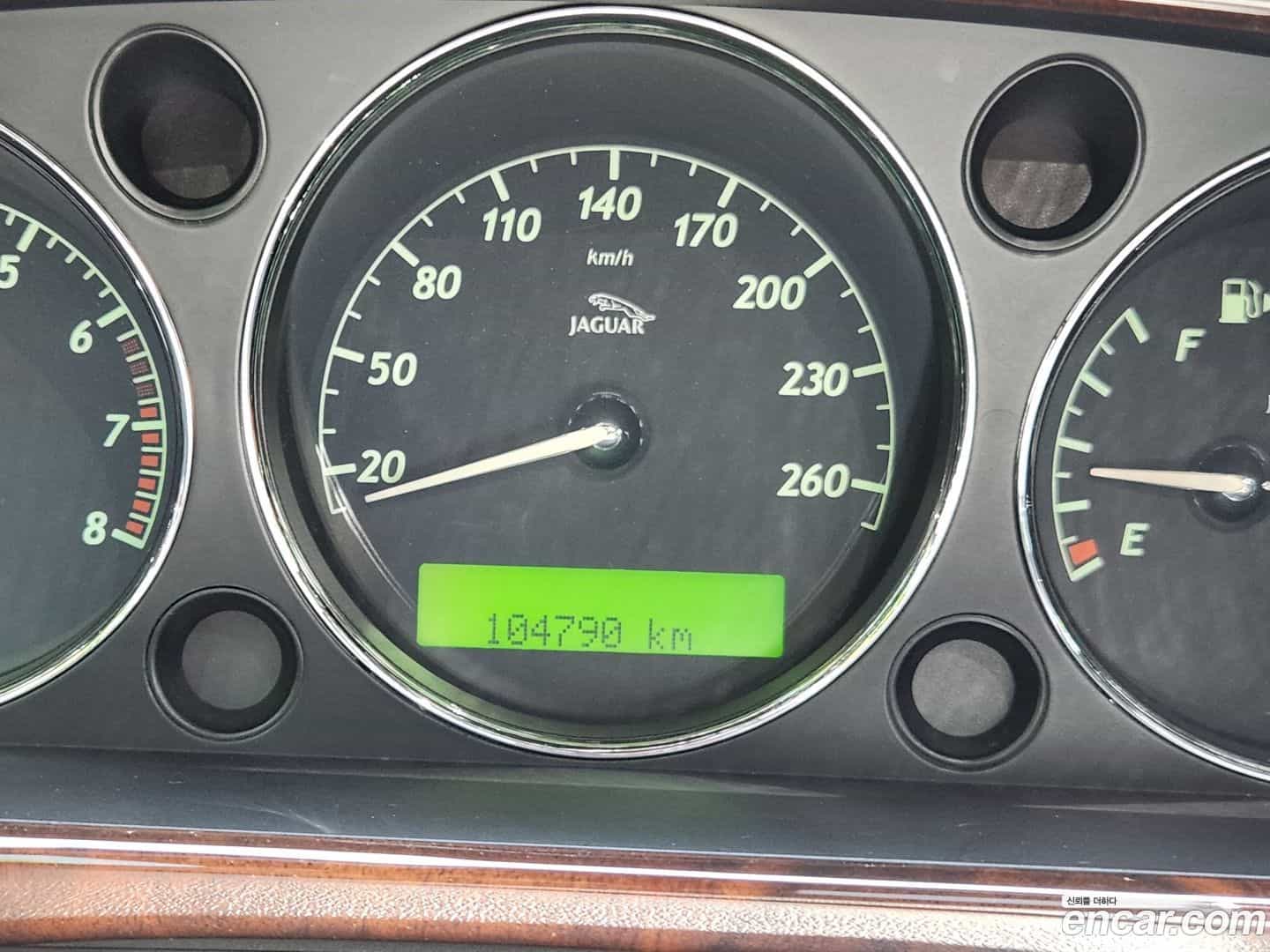 XJ-8 Jaguar 2005.5-OPTION-019