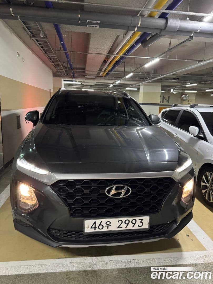 Main__Slider__Photo:Santafe Hyundai 2019.0-0