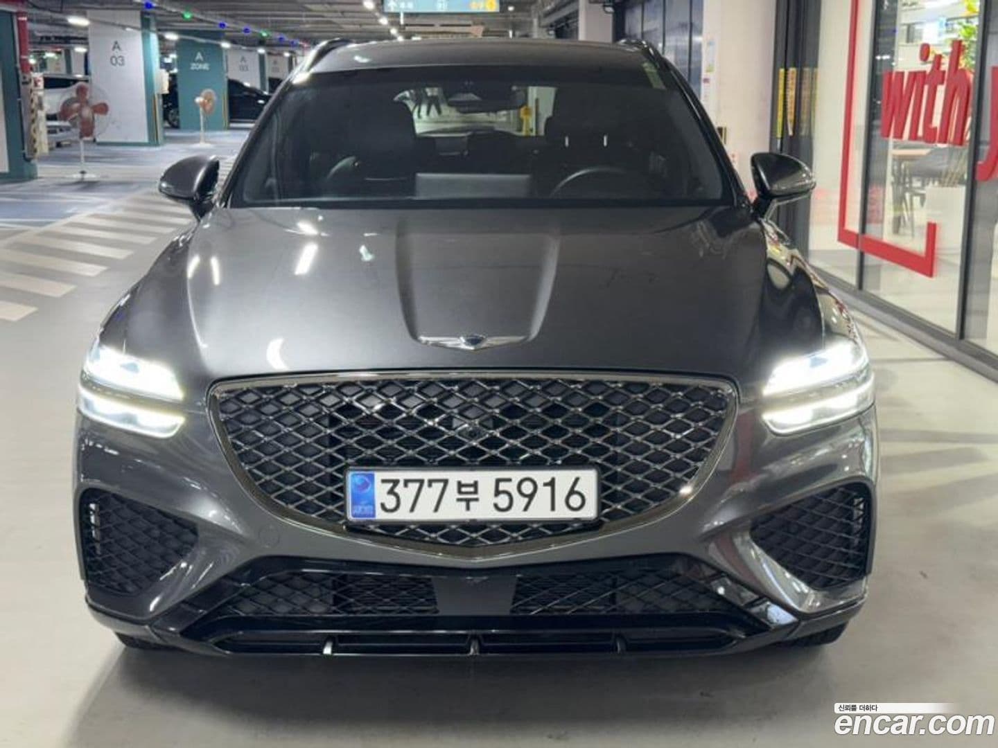 Main__Slider__Photo:GV70 Genesis 2021.6-0