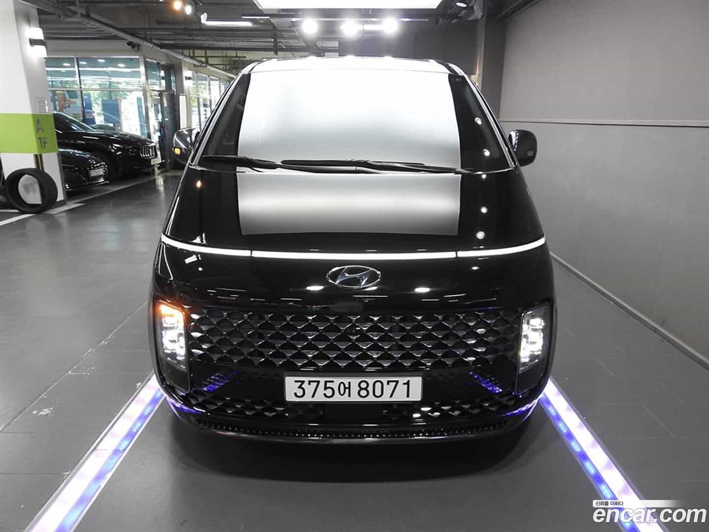 Staria Hyundai 2022.4-OUTER-001
