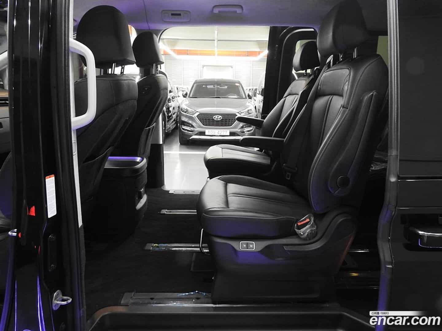 Staria Hyundai 2022.4-OPTION-023