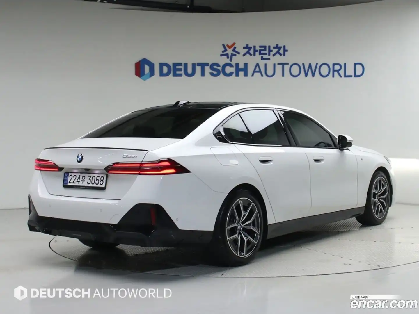 5-Series BMW 2024.0-OUTER-002