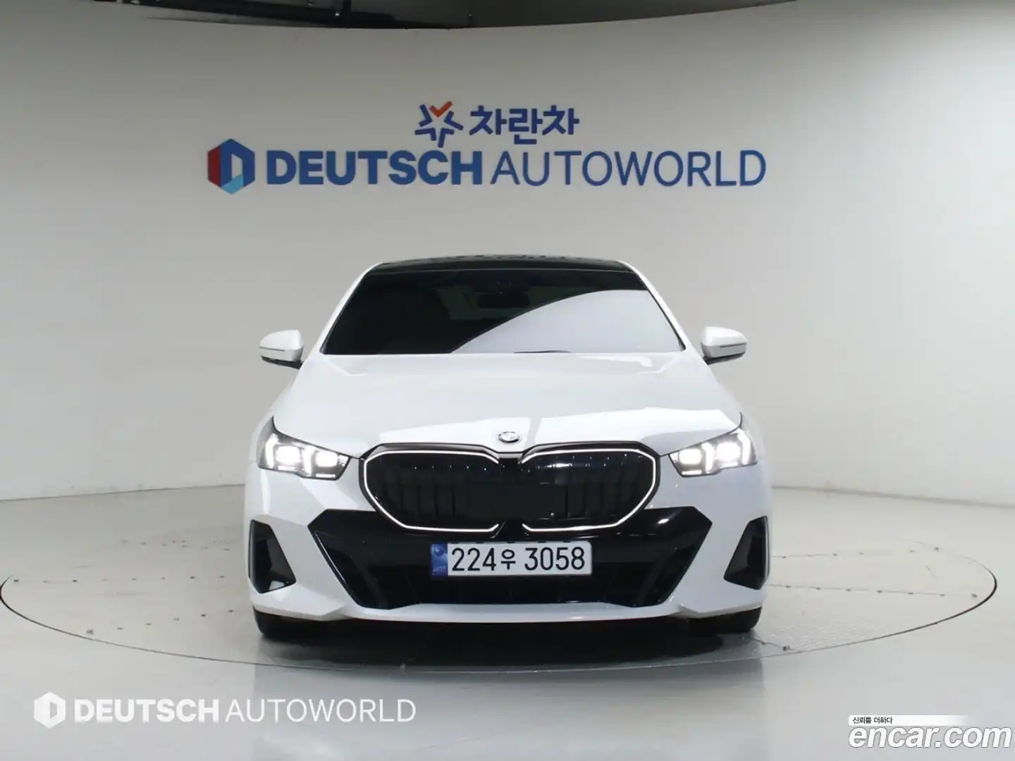 5-Series BMW 2024.0-OUTER-003