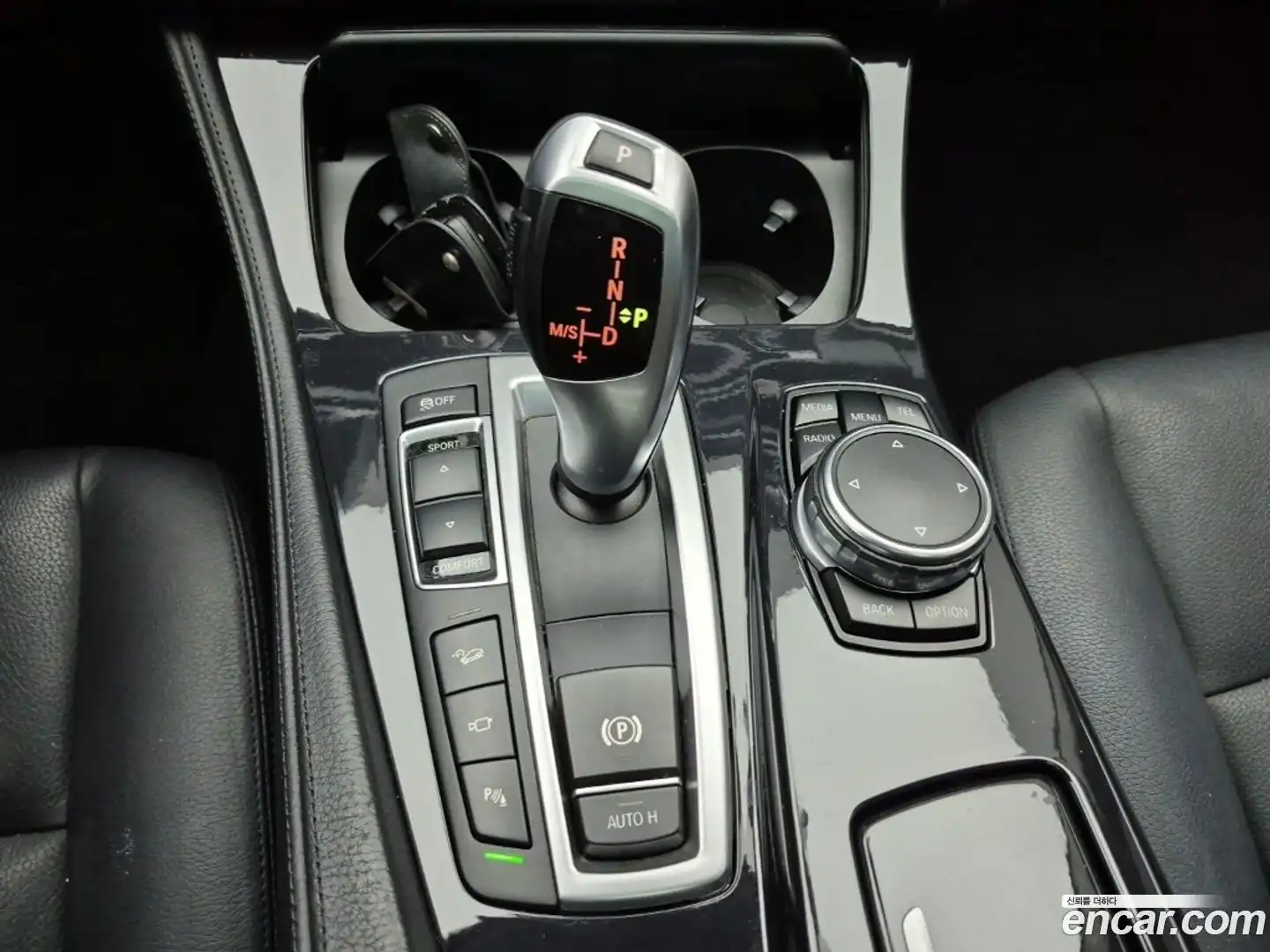 5-Series BMW 2015.10-INNER-008