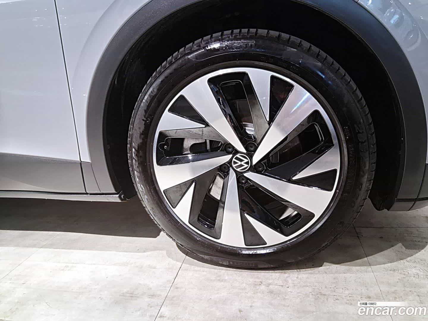ID.4 Volkswagen 2024.11-OUTER-005
