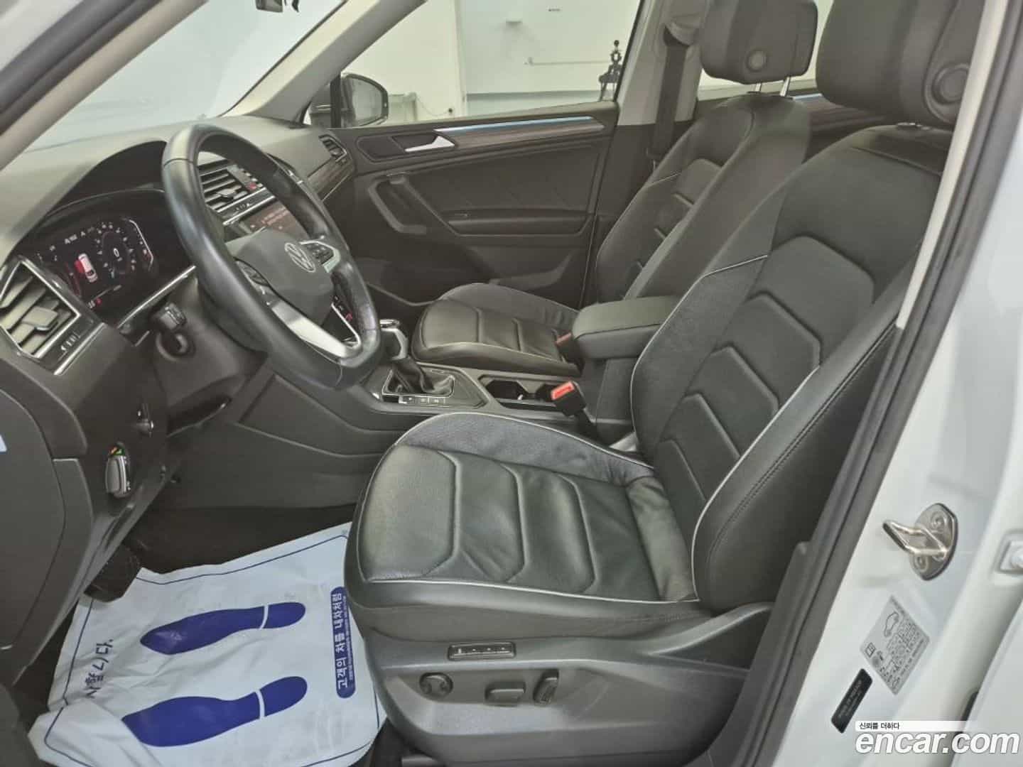 Tiguan Volkswagen 2023.5-INNER-010
