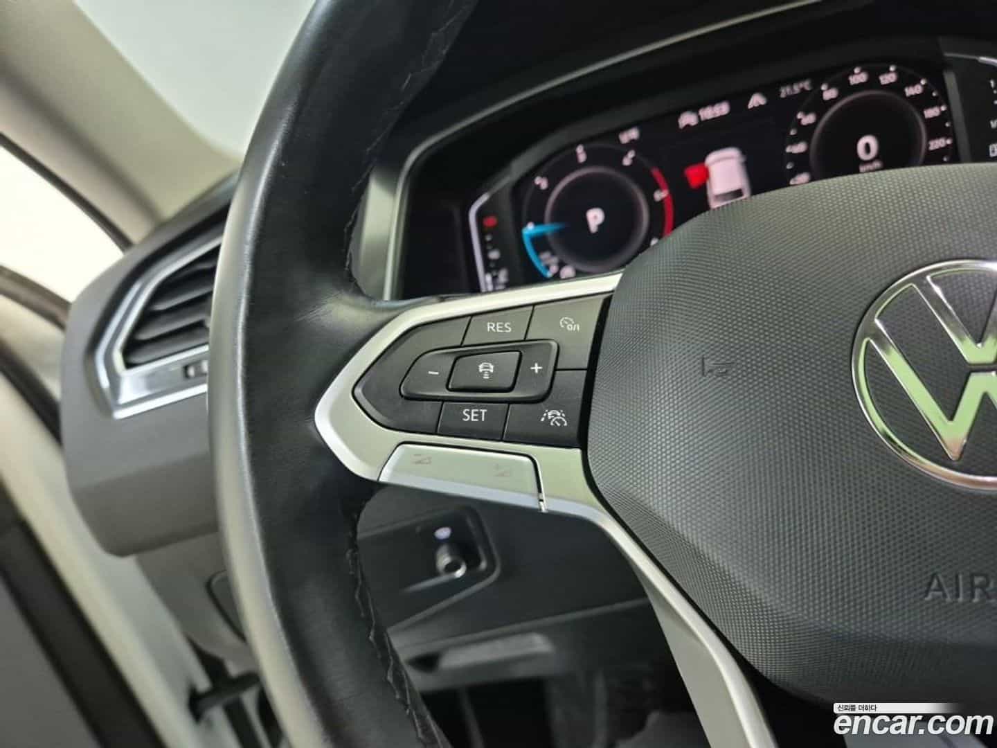 Tiguan Volkswagen 2023.5-OPTION-020