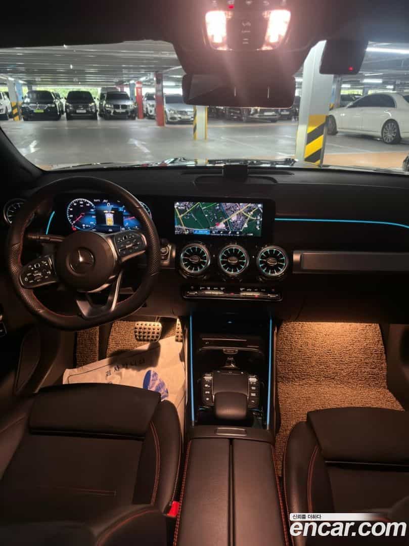 GLB-Class Mercedes-Benz 2023.8-OPTION-015