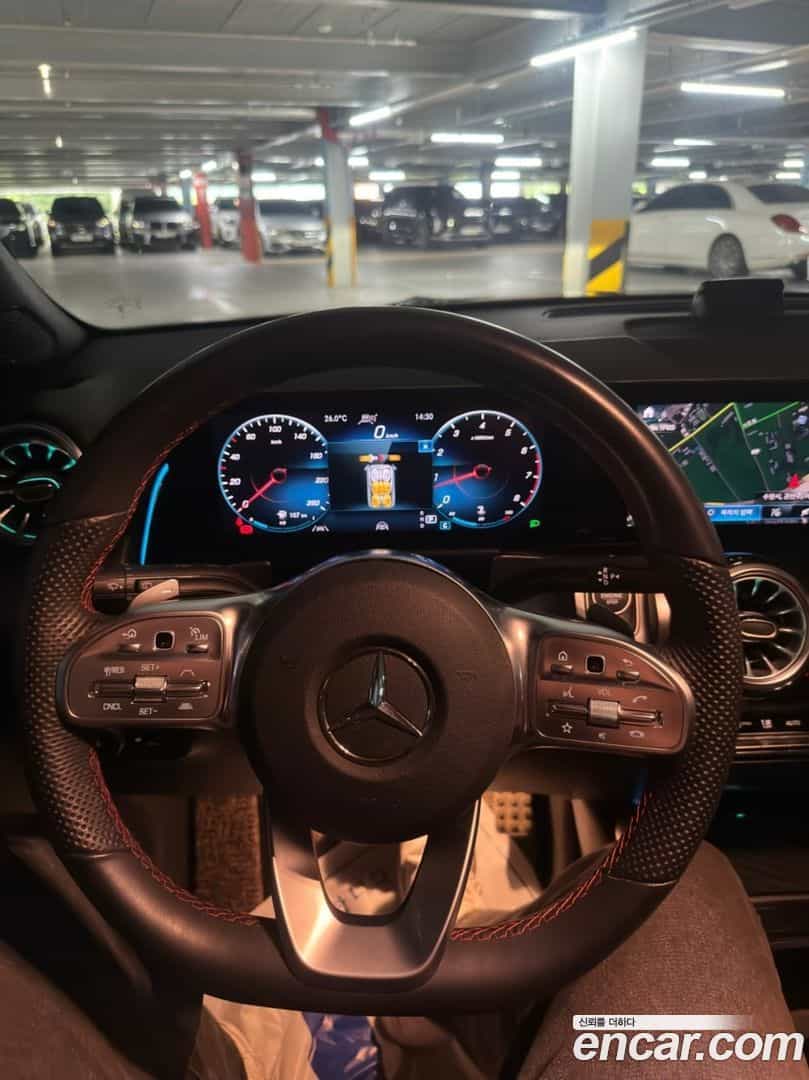 GLB-Class Mercedes-Benz 2023.8-OPTION-017