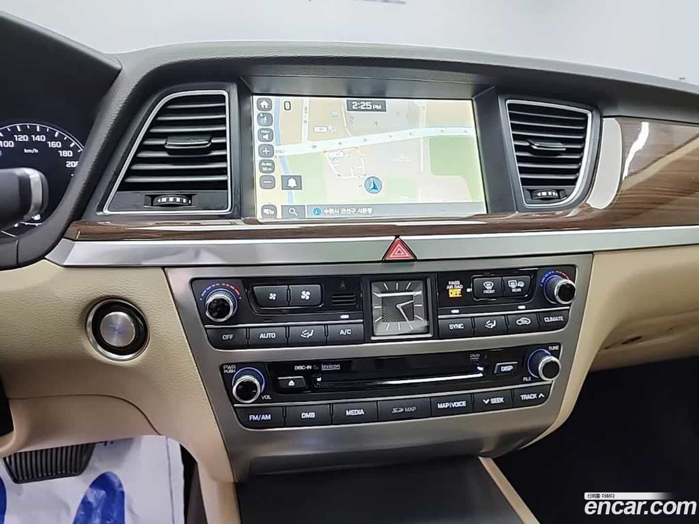 Genesis Hyundai 2015.3-OPTION-015
