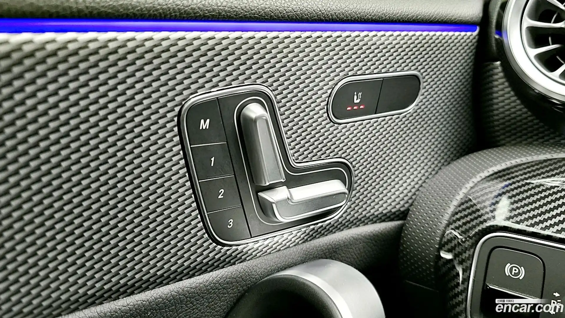 A-Class Mercedes-Benz 2021.4-OPTION-019