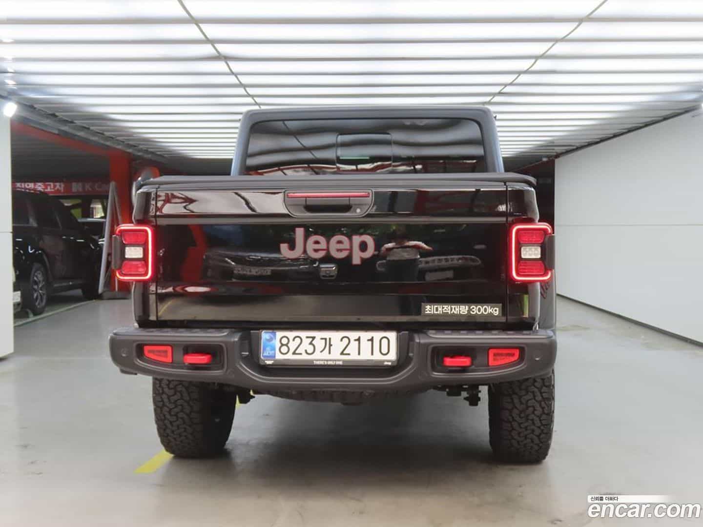 Gladiator Jeep 2025.3-OUTER-003
