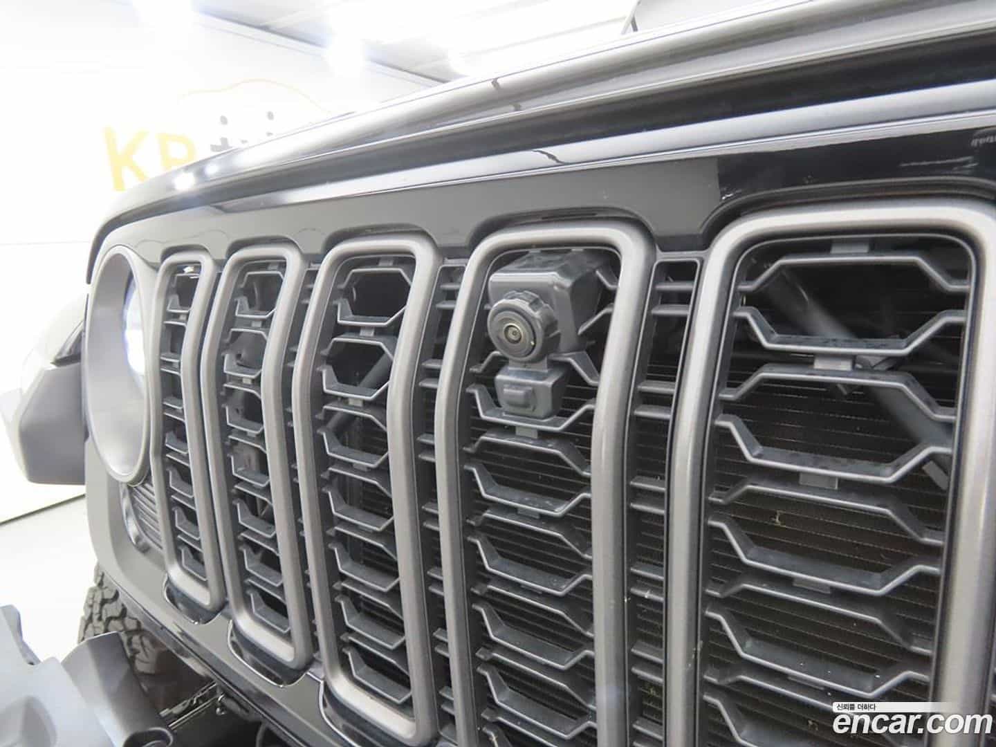 Gladiator Jeep 2025.3-OPTION-018