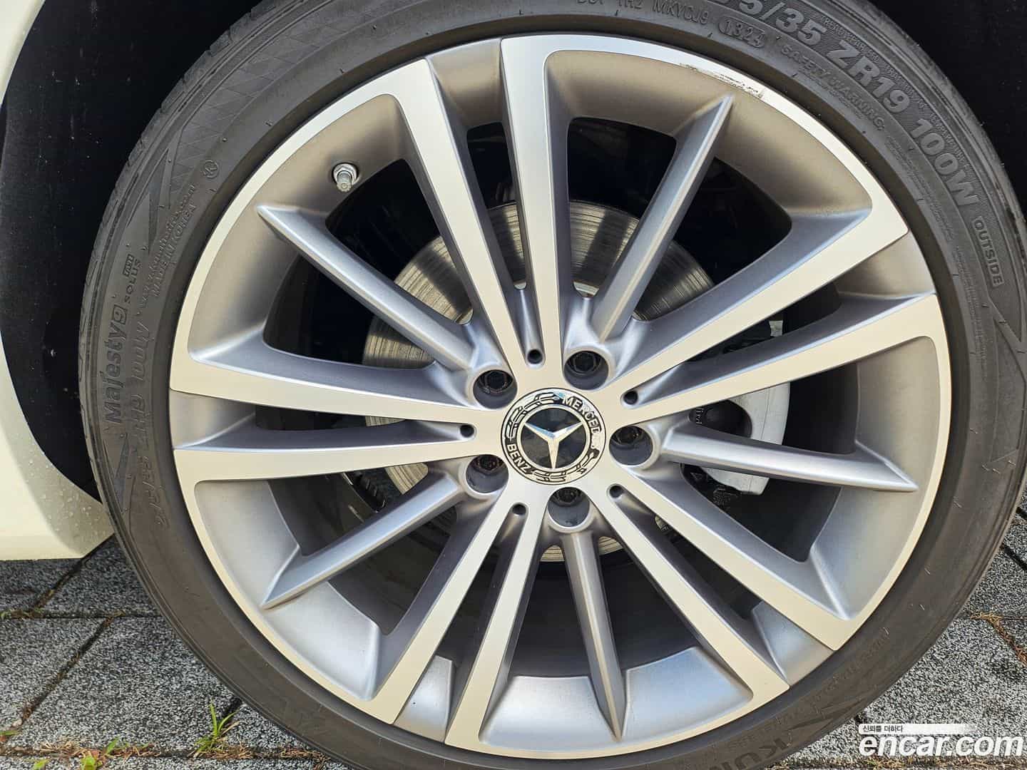 CLS-Class Mercedes-Benz 2019.0-OUTER-005