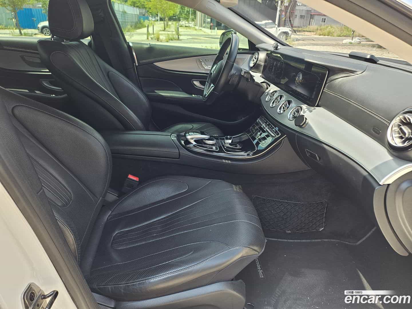 CLS-Class Mercedes-Benz 2019.0-INNER-010