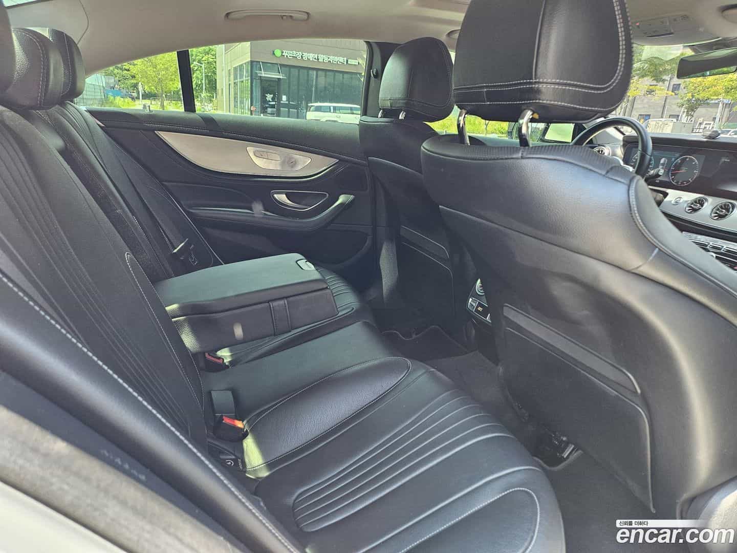 CLS-Class Mercedes-Benz 2019.0-OPTION-015