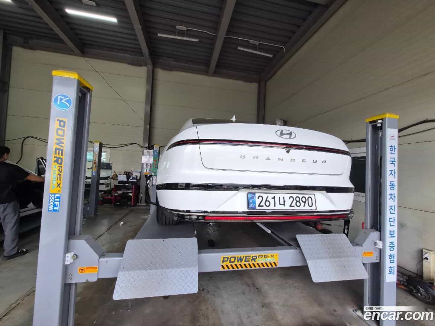 Grandeur Hyundai 2024.4-OUTER-002