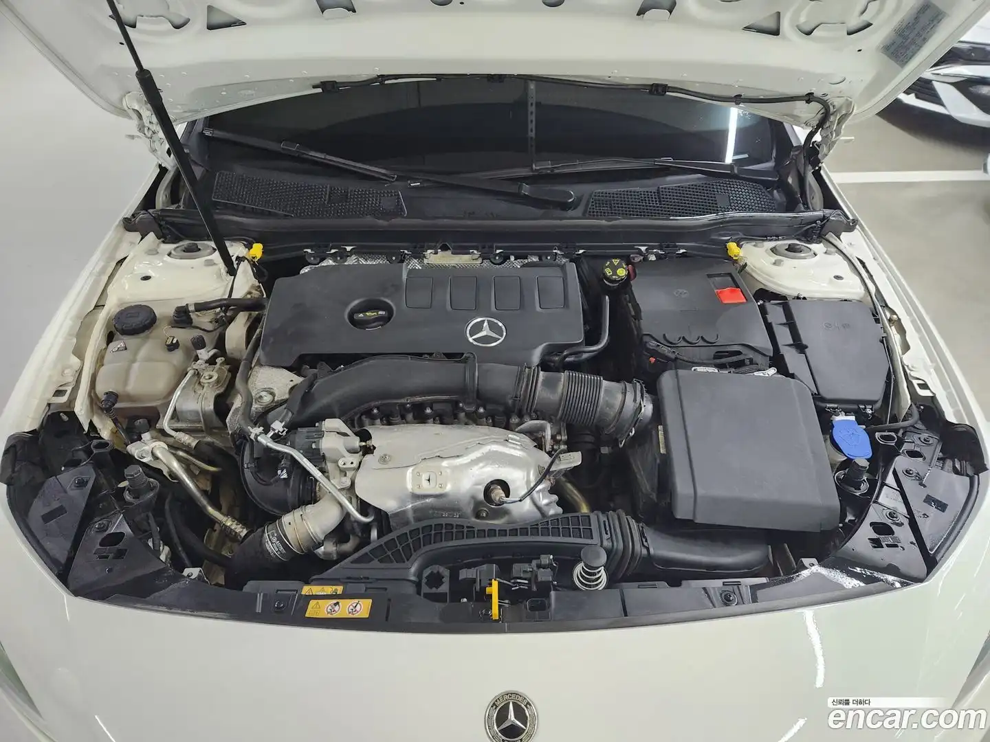 A-Class Mercedes-Benz 2022.9-OUTER-006