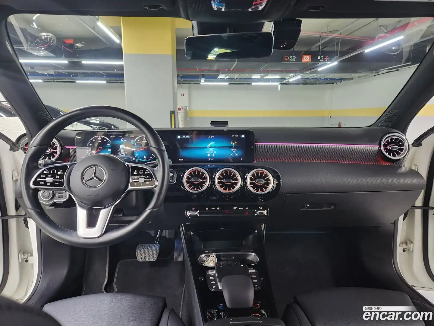 A-Class Mercedes-Benz 2022.9-INNER-007