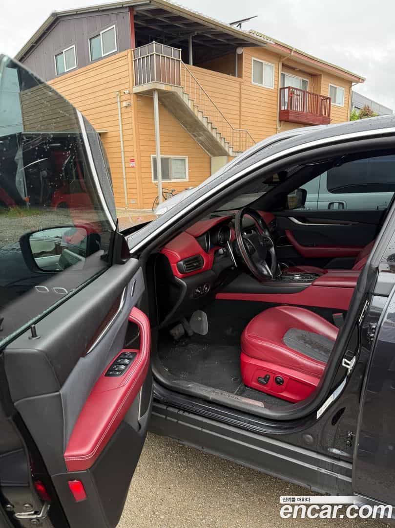 Levante Maserati 2017.11-INNER-009