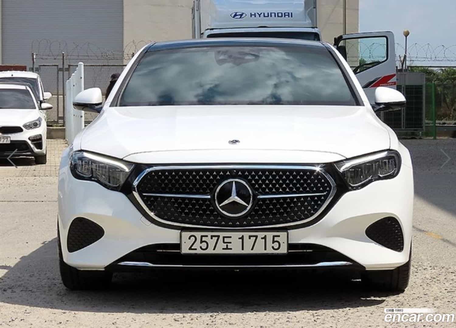 E-Class Mercedes-Benz 2025.3-OUTER-002